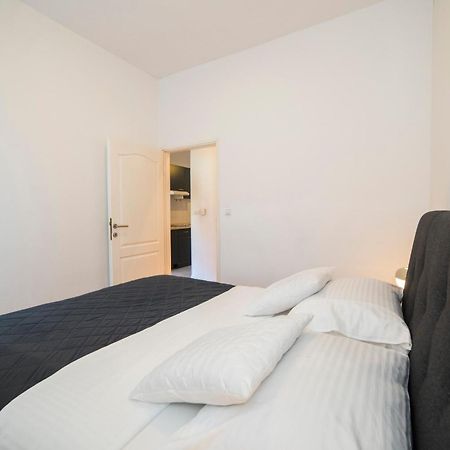 זאגרב Barbara Apartment מראה חיצוני תמונה